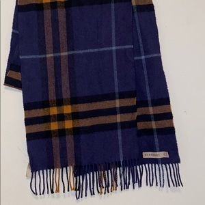 Burberry 100% cashmere scarf